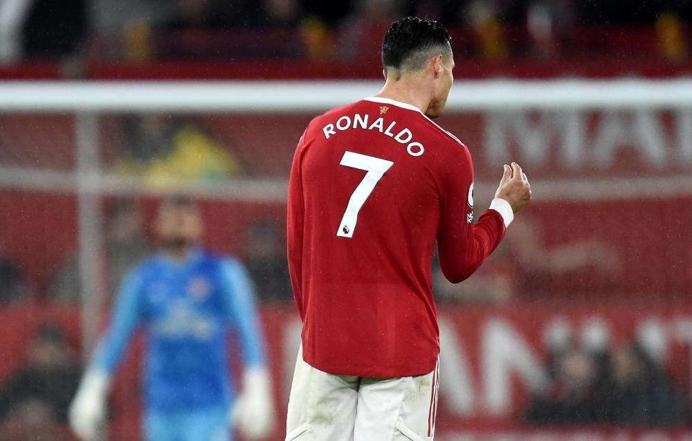 Man United fuori dalla Champions: pronti tagli del 25% a ingaggi di CR7 e compagni 