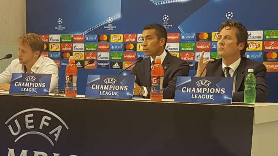 Rangers, Van Bronckhorst in conferenza: "In partita fino al rosso! Il Napoli poi ha tanta qualità..."