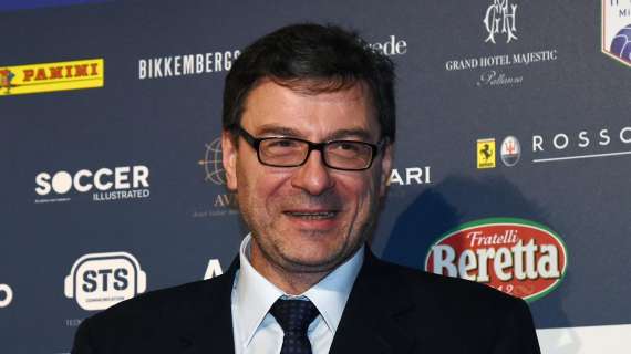 Passo indietro di Dazn, il ministro Giorgetti: "La moral suasion ha dato i suoi frutti"
