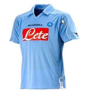 I tifosi avrebbero chiesto al Napoli di non indossare la maglia azzurra a Torino