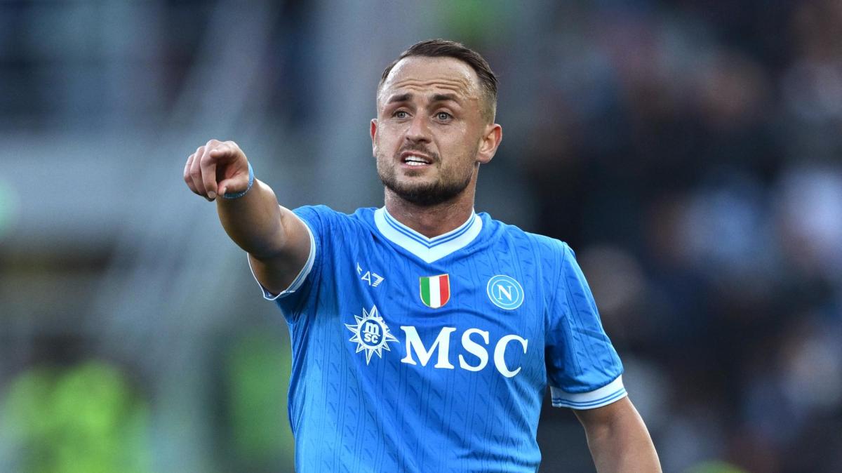 Lobotka fa ironia: "Con Conte prossimo giorno libero a maggio! Ogni allenamento è una gara"