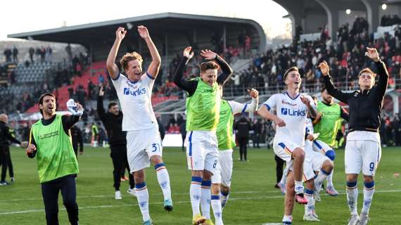 VIDEO - Colpaccio Lecce a Bergamo: l'Atalanta perde 2-1, gol e highlights