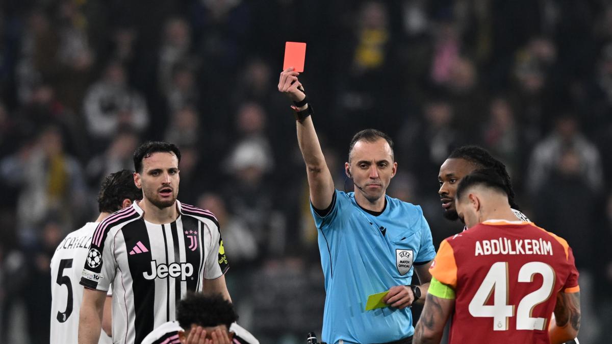 La Juventus protesta per il rosso a Kelly col Galatasaray: arriva la spiegazione Uefa