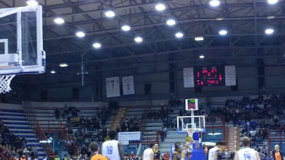 UFFICIALE - Lega Basket anticipa Napoli-Pesaro: “Possibile festa Scudetto avrebbe impedito disputa”