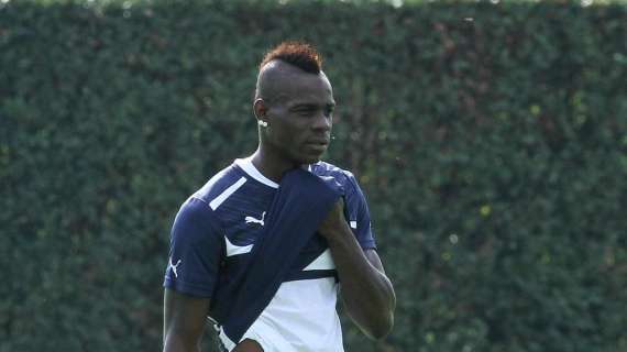 Prof. Castellacci: "Balotelli ha un affaticamento muscolare senza lesioni. Resta a Coverciano"