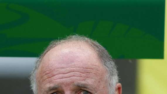 Scolari: "Importante vincere oggi. Manteniamo i piedi per terra"