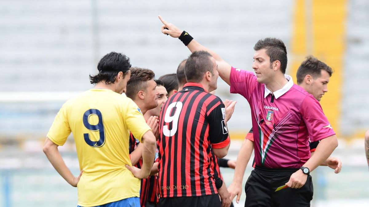GIUDICE SPORTIVO: multa per la Nocerina. Squalifica per Pepe e diffida per Daffara