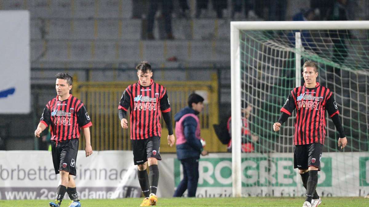 NOCERINA: i sogni si infrangono nella tana dei lupi