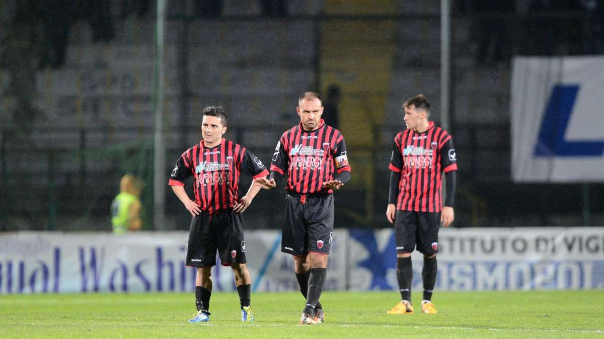 ROSSONERI: si ricomincia....