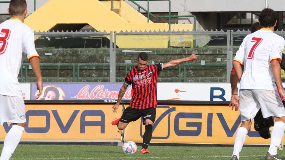  LIVE - SALERNITANA - NOCERINA: fuori anche Lepore, l'arbitro fischia la fine