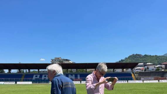 Ieri sopralluogo al "Marcello Torre" per i lavori di restyling: si punta all'esecuzione in tempi brevi