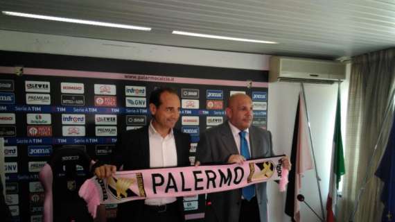 Palermo, Tedino: "La Gumina è un attaccante d'area di rigore. Sulle fasce abbiamo molta gamba, dobbiamo continuare così"