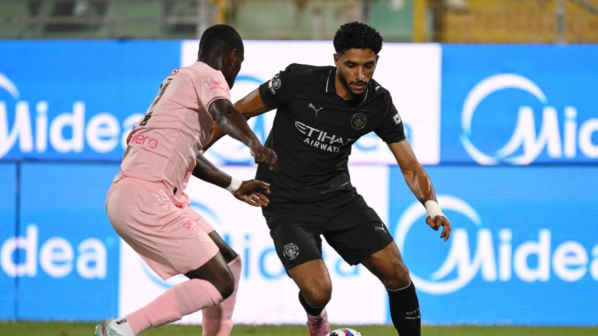 Palermo, per Gyasi lesione all'arto inferiore destro