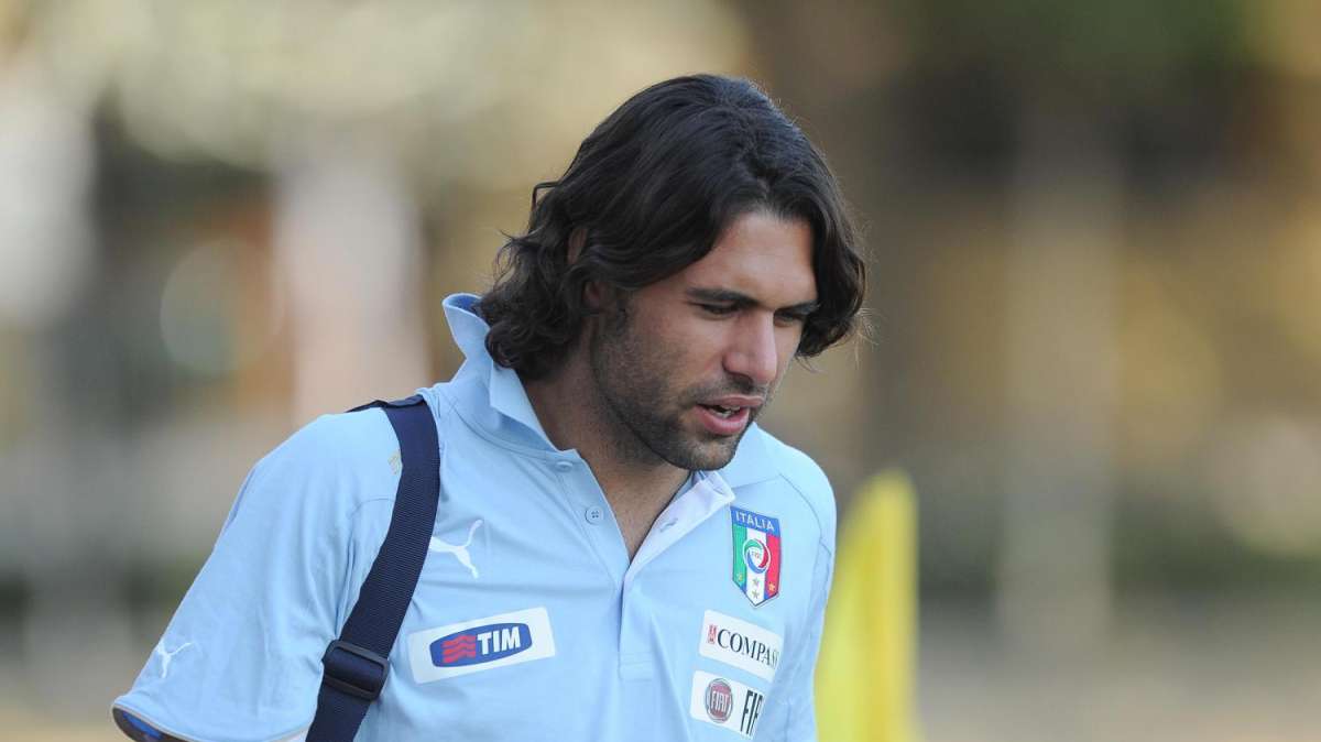 PSG, Sirigu aggredito a Parigi