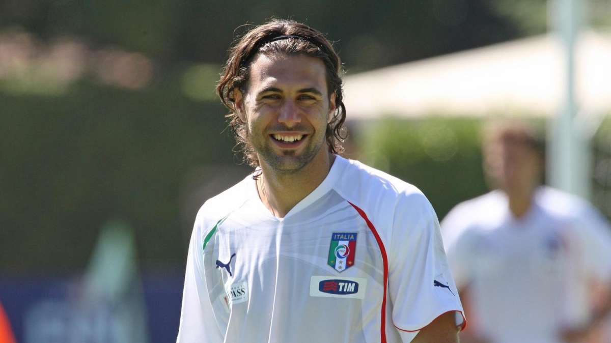 Italia, martedì sera Viviano al posto di Sirigu?