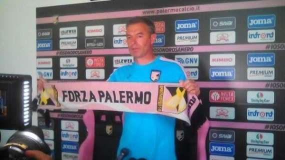 Palermo, Bortoluzzi: "Contro la Fiorentina fatta una grande partita, andremo a Verona per ripeterci. Salvezza? La situazione è difficilissima, pensiamo una partita alla volta"