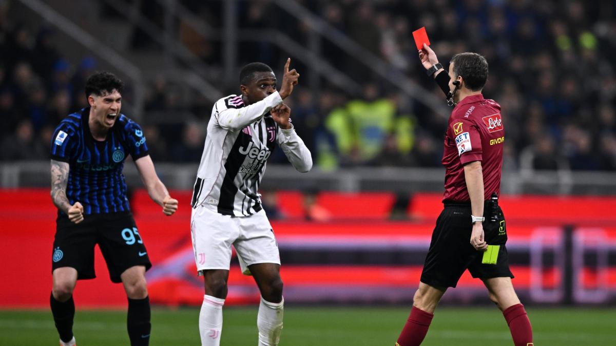 Inter-Juventus, La Penna rischia un lungo stop: i tifosi rosanero ricordano molto bene Frosinone-Palermo