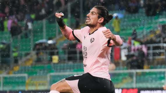 Palermo, Nikolaou vicino al Bari