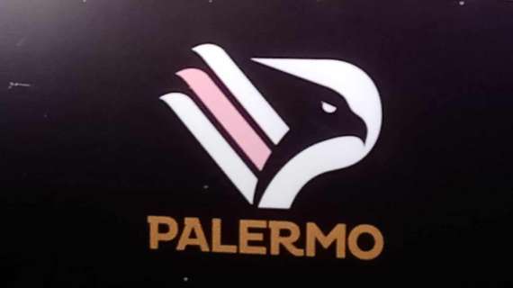 Palermo, Momoa con la maglia rosanero