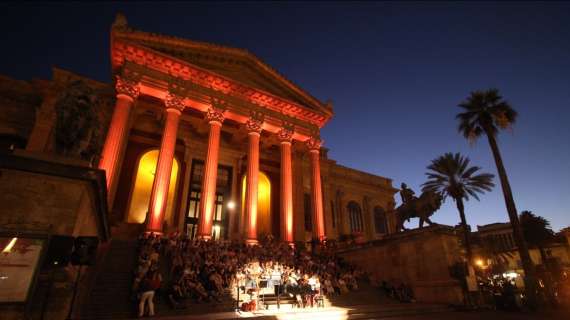 Spettacolo, domani l’Opera cuntata – Cavalleria rusticana nella Scalinata monumentale del Teatro Massimo