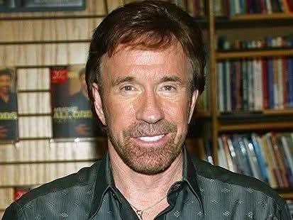 Cinema, è morto Chuck Norris