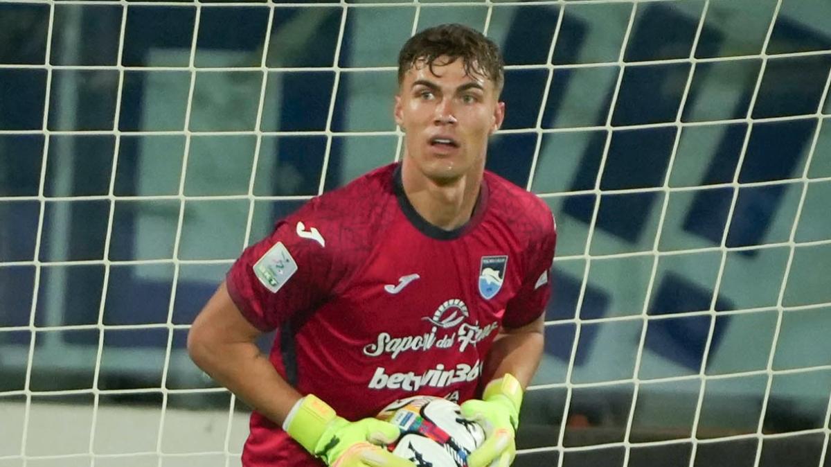 Bari-Pescara 1-1, Desplanches: "Letizia mi ha baciato in bocca. E' ancora lunga ma ce la possiamo fare"