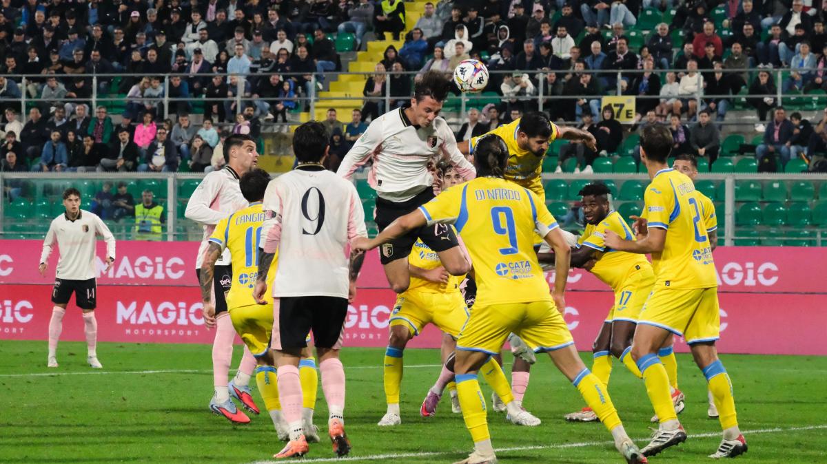 TMW - Palermo-Pescara 5-0, le pagelle: difesa abruzzese horror