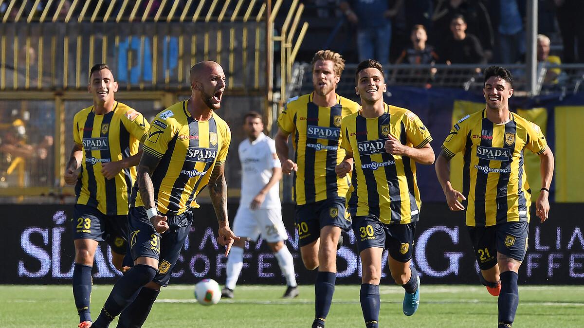 Esultanza della Juve Stabia