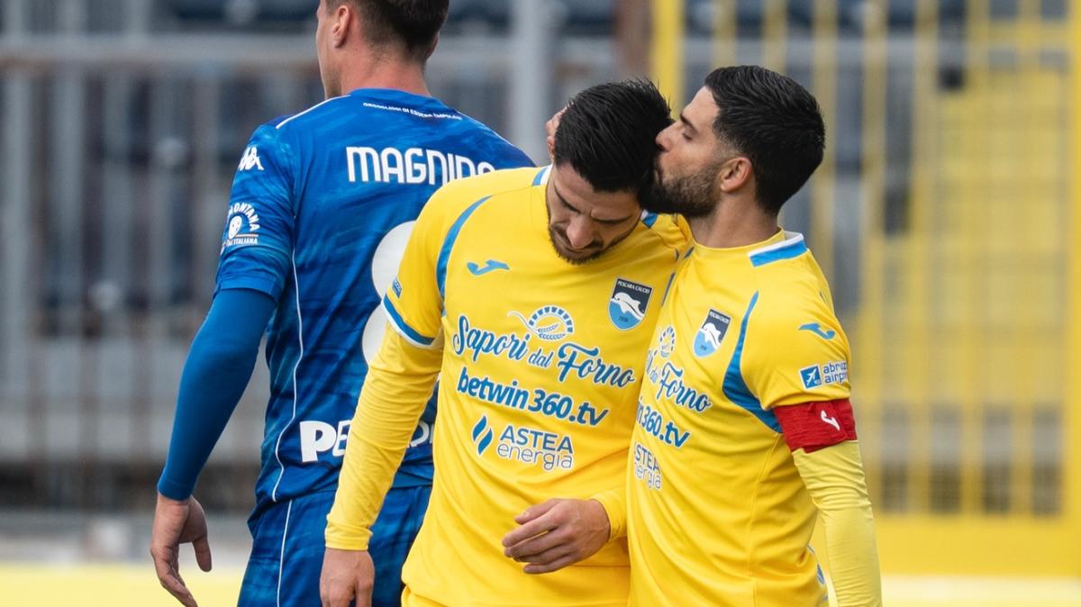 Pescara, difesa fragile sui piazzati: da punto di forza a incubo in una sola notte