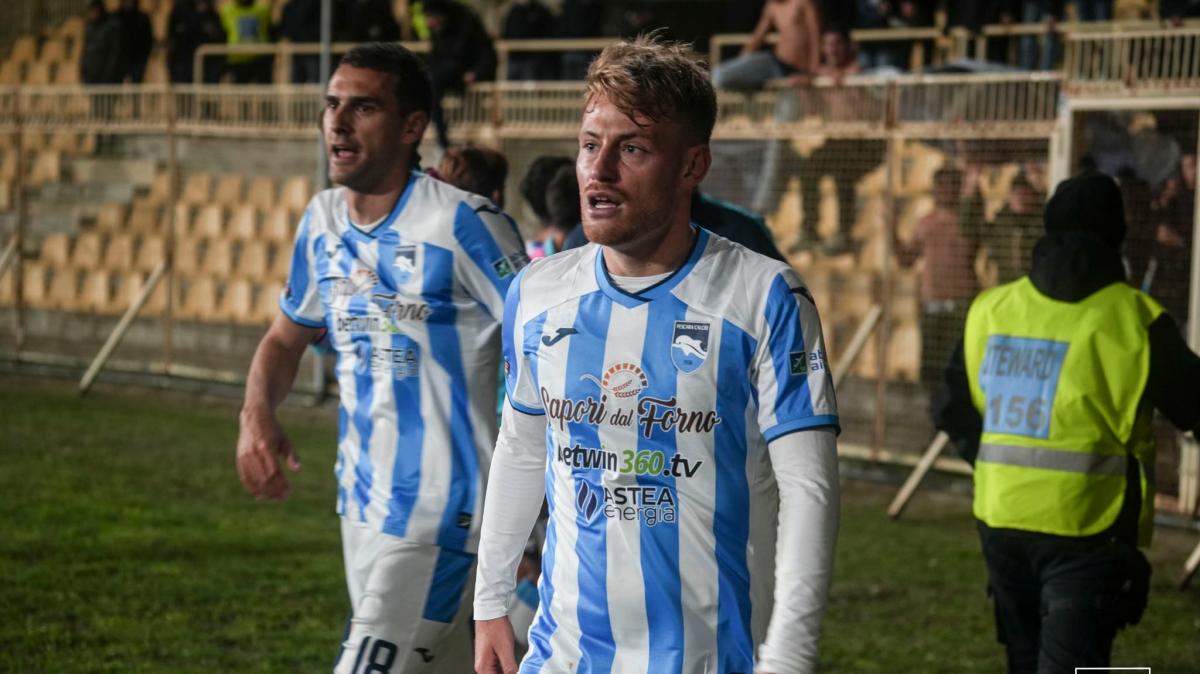 Pescara, asse caldo con Salerno: Meazzi vicino all’addio, De Boer possibile contropartita