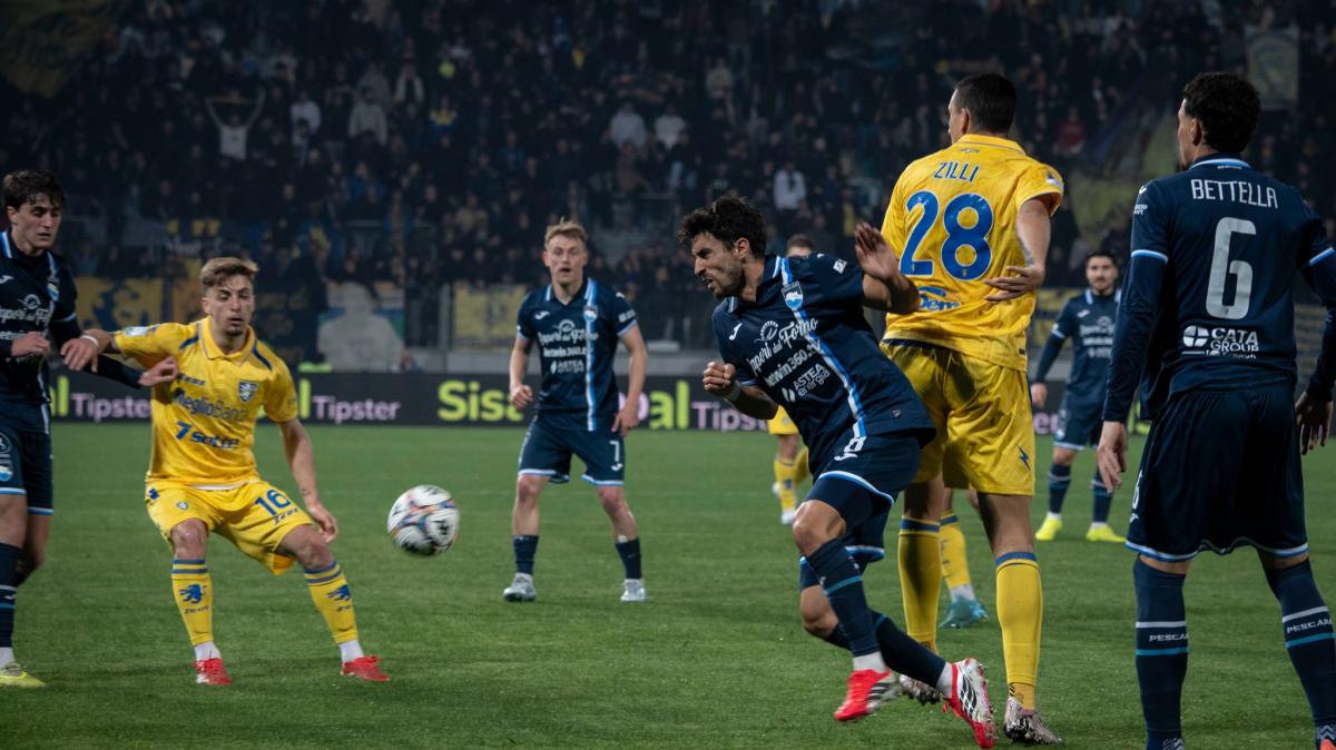Pescara, tra rimpianti e speranza: l’impresa sfiorata a Frosinone ora vale una finale contro il Bari