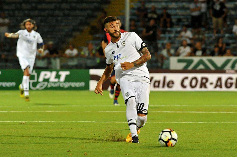 Crimi: "La sfida col Pescara ci dirà di che pasta siamo fatti, vogliamo vincere per avere più stimoli!"