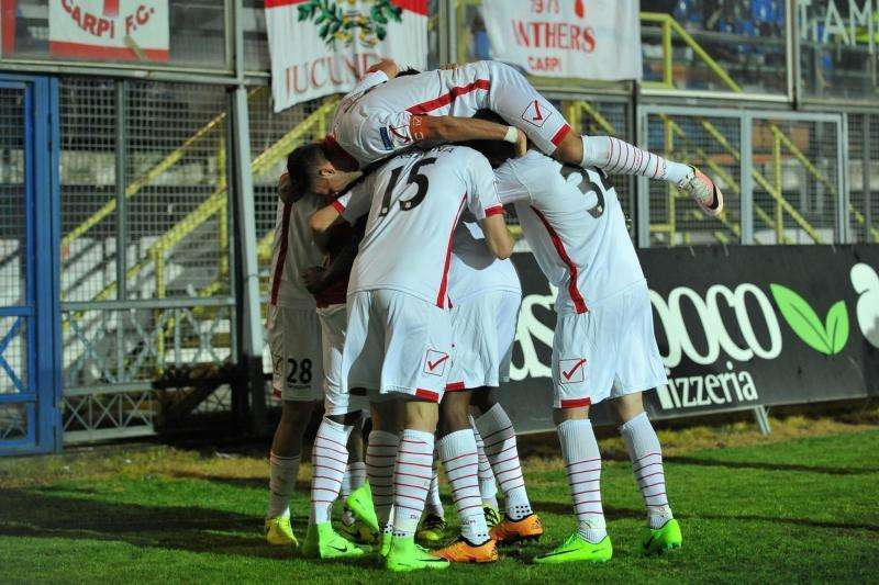 Carpi, due dubbi per la squadra di Calabro