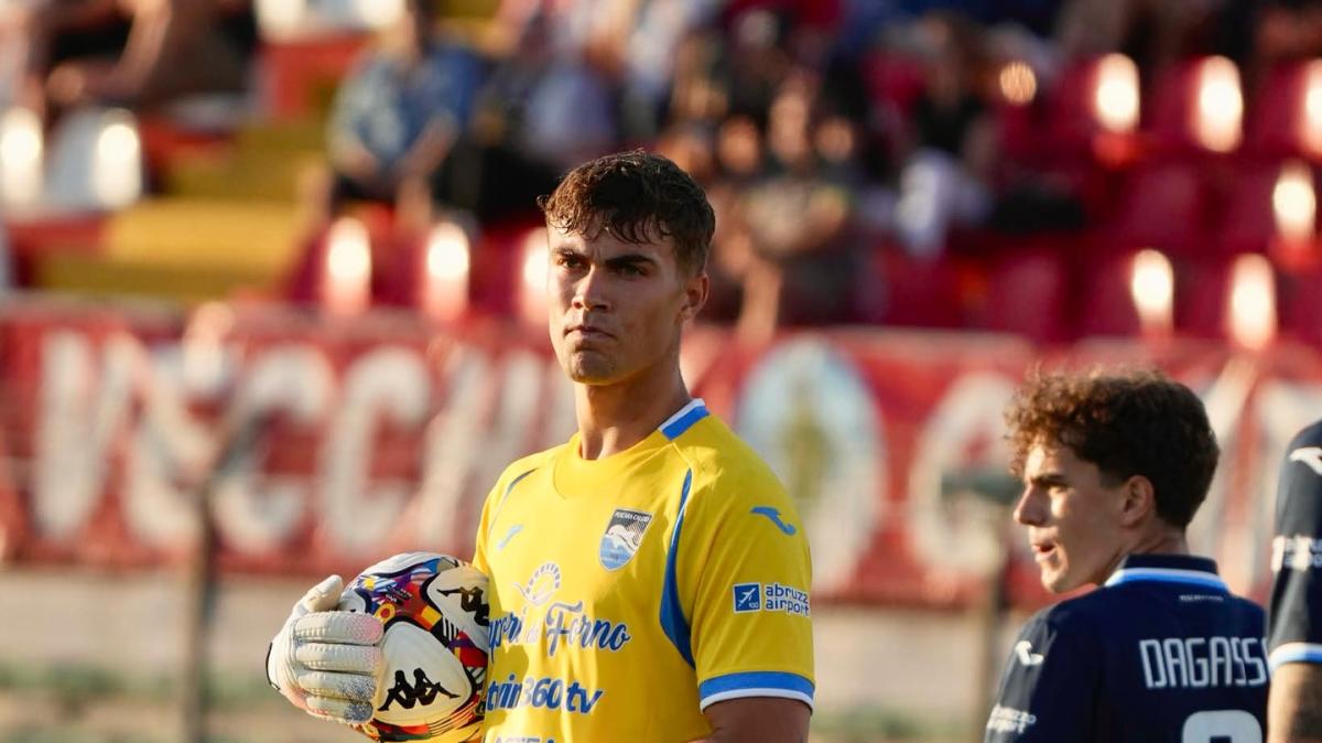 Messaggero - Pescara, Desplanches un muro al suo passato