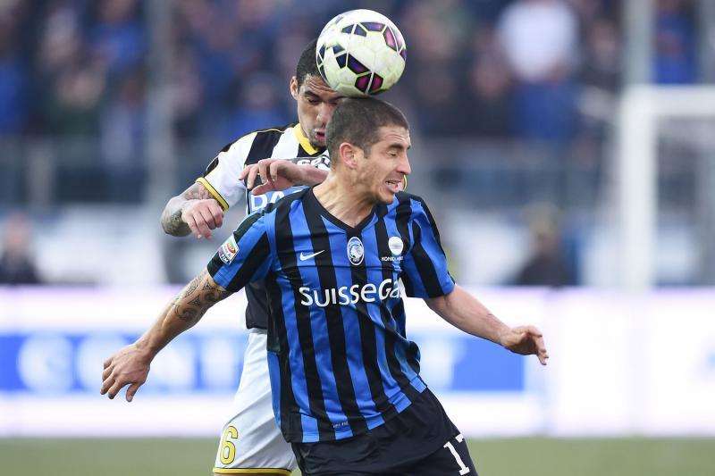 Carmona può sfumare, c'è il Genoa