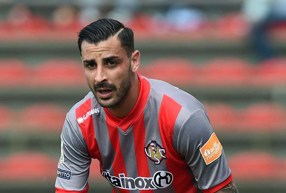 Calciomercato Pescara, restano vive le idee Corazza e Montalto