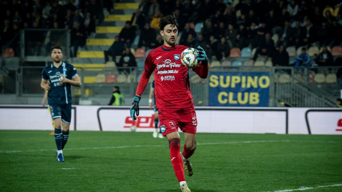 Pescara, Saio convince tra i pali: Gorgone studia la formazione tra conferme e ballottaggi