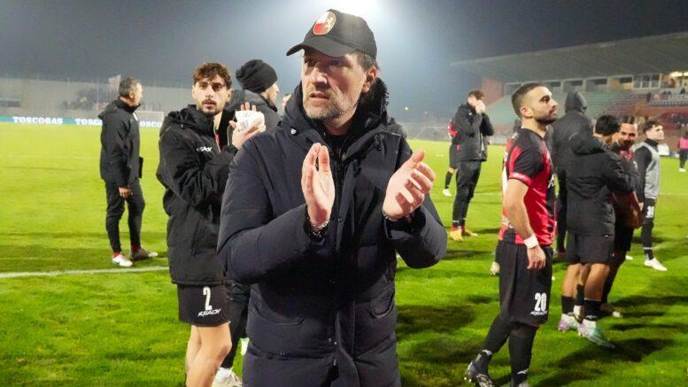 GORGONE SUONA LA CARICA: IL PUBBLICO CI DARA' UNA MANO