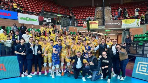 Volley: la Tinet Prata conquista Cuneo e la testa della classifica