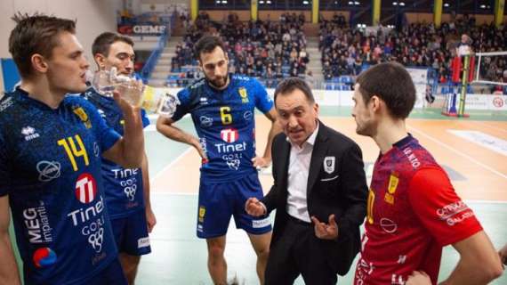 Volley: Tinet Gori Wines Prata, Cuttini ai saluti