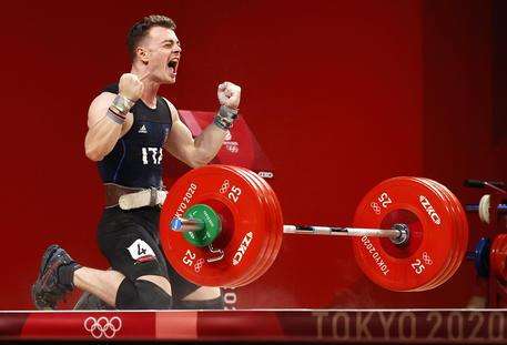 Sollevamento pesi: il pordenonese Zanni è bronzo alle Olimpiadi di Tokyo