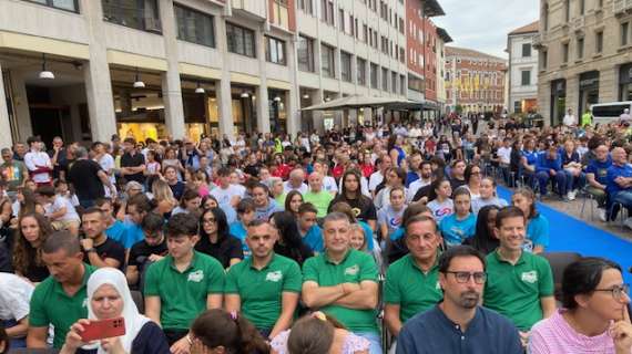 Galà dello sport, ben 278 atleti di 27 società sportive hanno sfilato in piazza a Pordenone