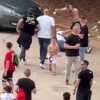 VERGOGNA A BARI, genitore picchiato dai tifosi fuori dallo stadio davanti al figlio in lacrime