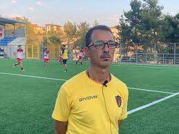 Tanti club di Serie C hanno messo gli occhi sull'ormai ex allenatore del Picerno Longo