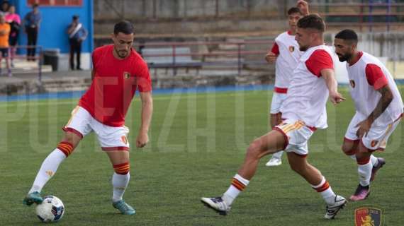 Luca Gagliano, in maglia rossa