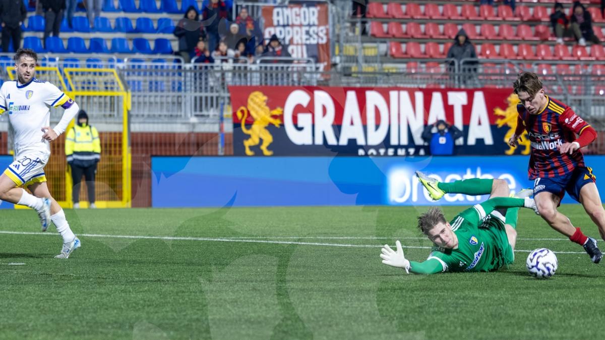 Potenza, nei giorni scorsi era circolata voce di uno scambio di prestiti