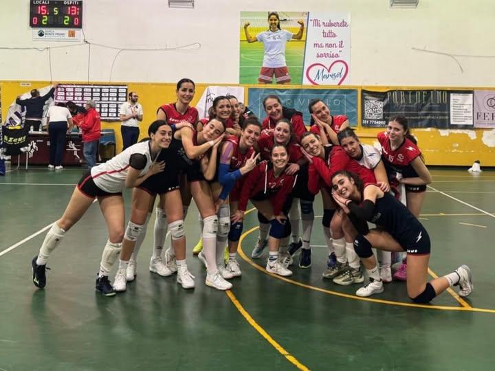 Pallavolo Serie C femminile, la PM Volley Potenza batte la Penisola Volley al termine di una sfida infinita!