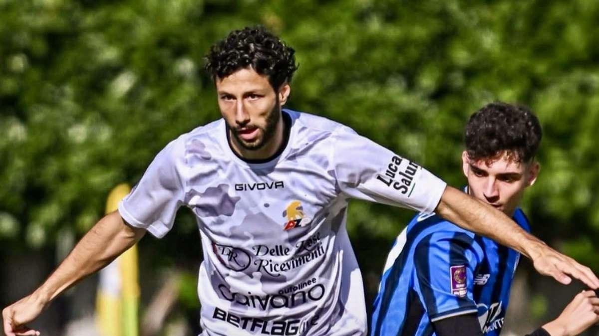 Picerno, è ufficiale l'addio con l'attaccante Santaniello!