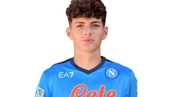 Il Potenza è vicino ad un esterno scuola Napoli