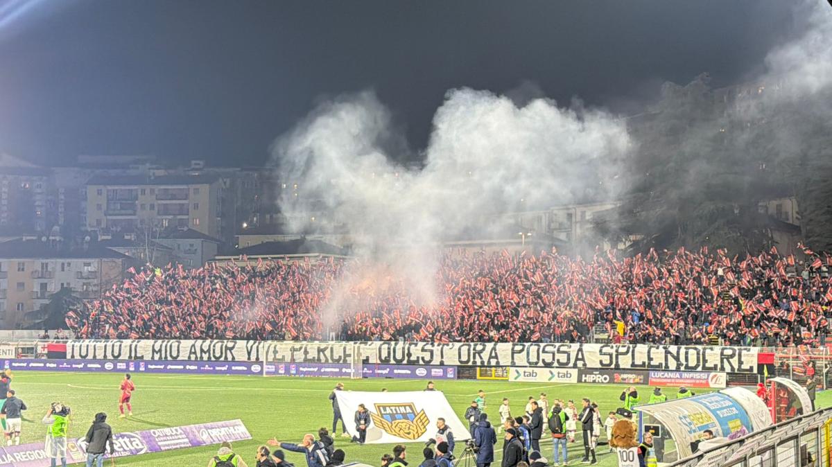 POTENZA-LATINA 3-1: notte magica al “Viviani”, i rossoblù con una grande prova conquistano la gara di andata!